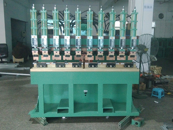 多头波浪点焊机